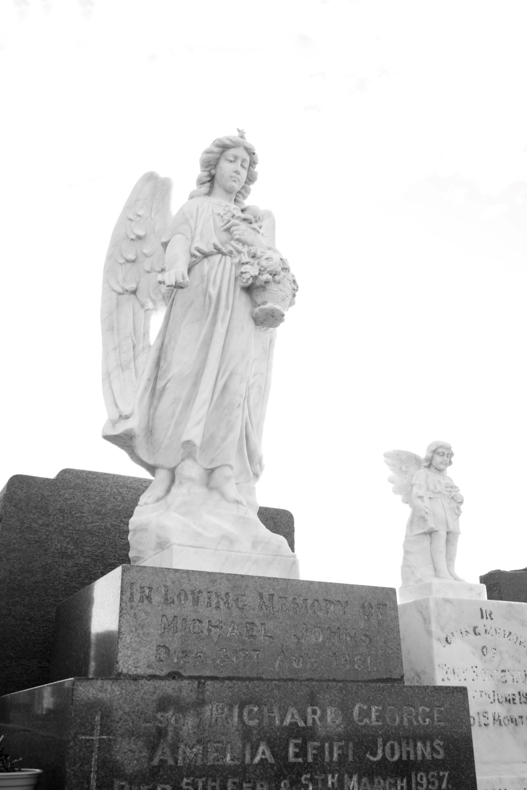 R1 14808
